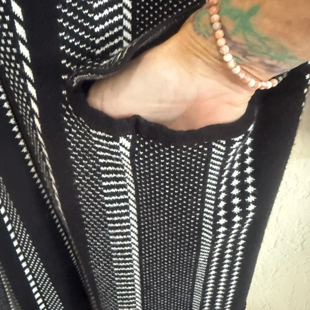 ZARA KNIT Striped‎ Geometric Maxi Cardigan Sweater Jacket Women S Black White